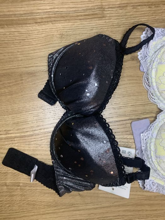 Biustonosz 65D nowy zestaw 4 sztuki polskiej firmy Dama Kier