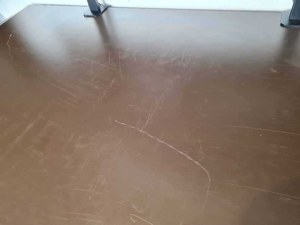 Mesa escritório impecável