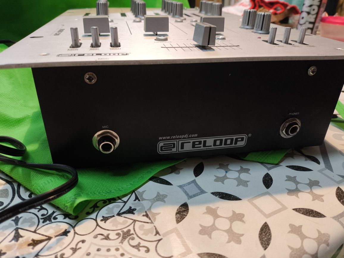 Mesa de mistura RMX- 30 Reloop Dj