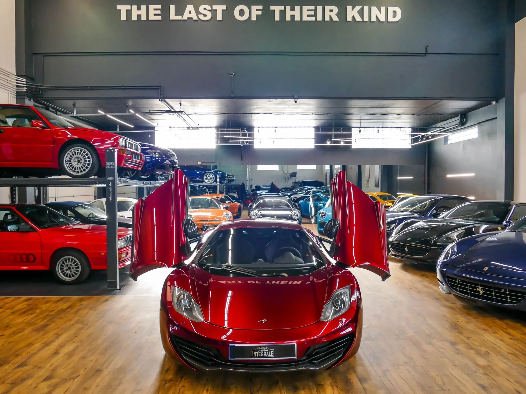 McLaren MP4-12C 1 of 3400, Volcano Red Metallic, Meridian, Carbon, VAT23%