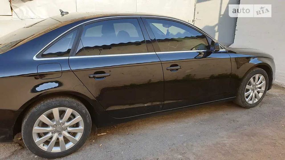 Продам Audi A4 2013