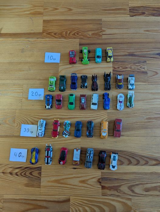 Машинки 1/64 частина хот вілси.