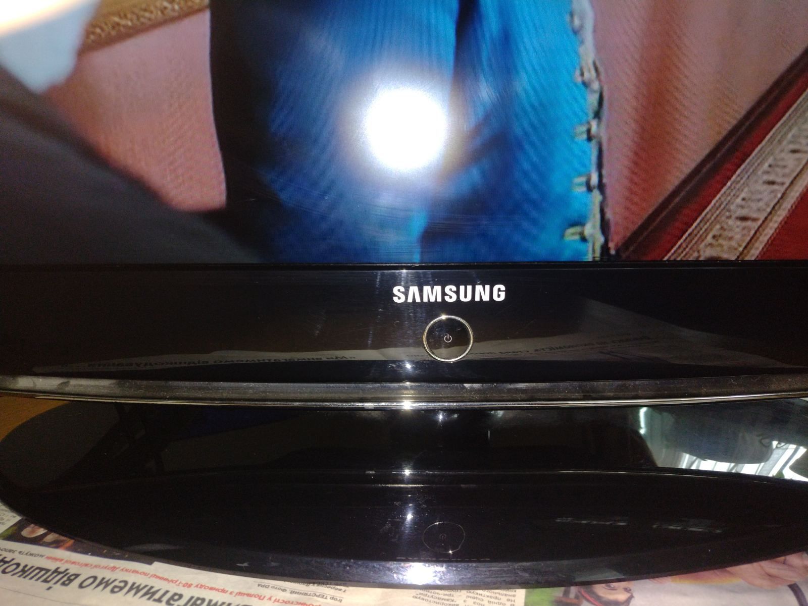 Продам лед телевизор Samsung,37  диагональ.