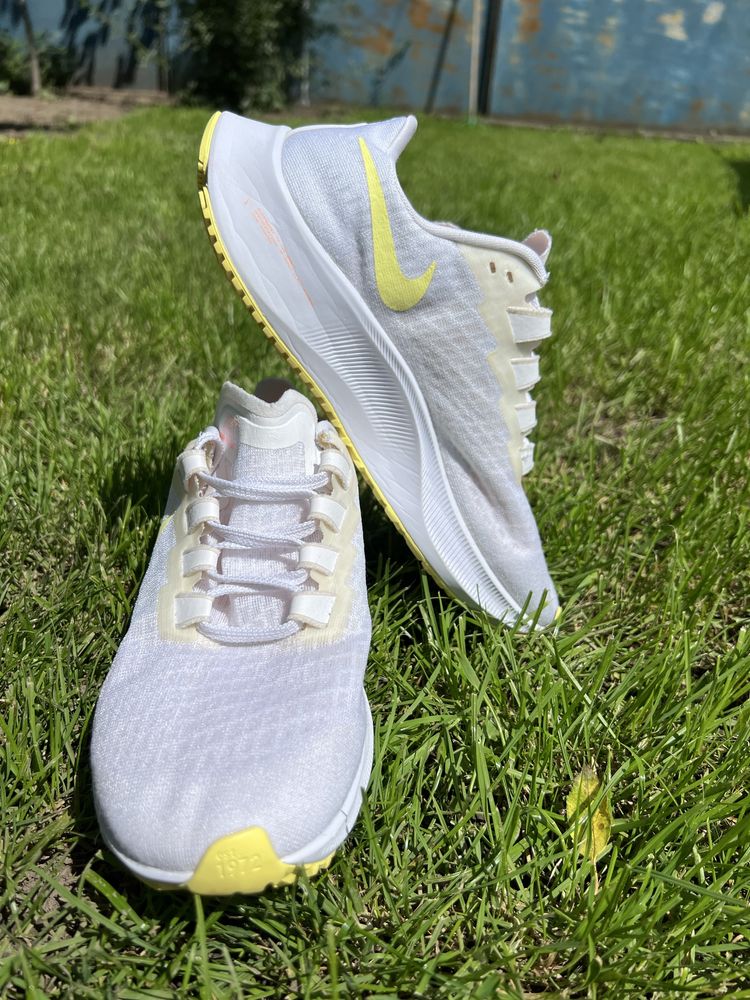 Кросівки для бігу Nike Zoom Pegasus 37