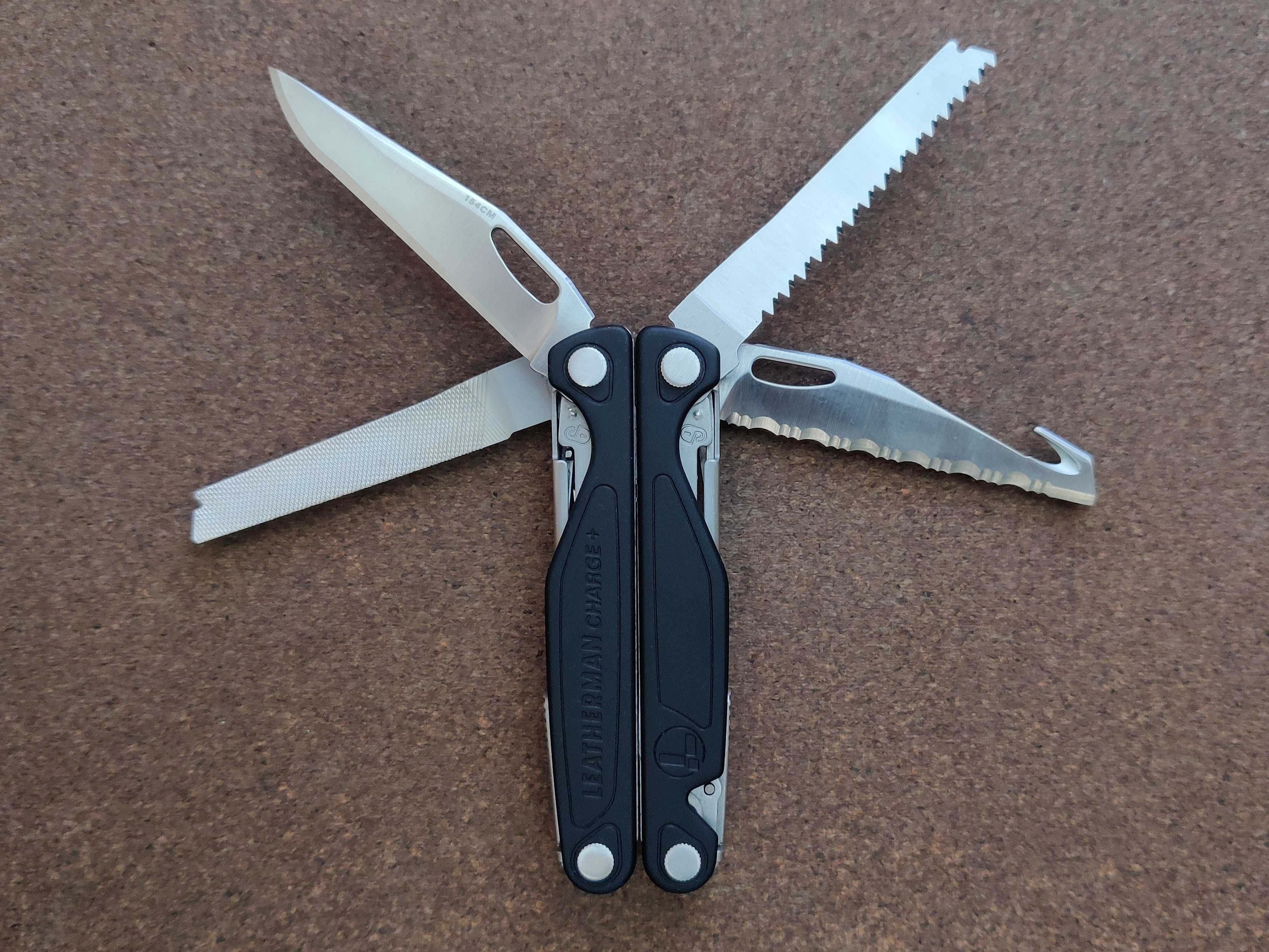 Мультитул Leatherman Charge +