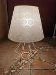 Śliczna lampka nocna z koronkowym abażurem wys. 51 śr. 35 cm STAN BDB
