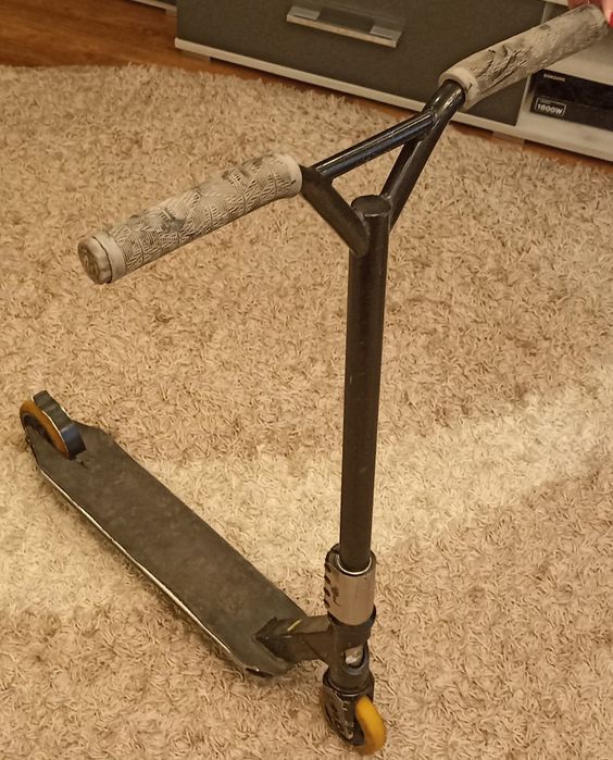 Самокат трюковый Tempish GANG black, б/у