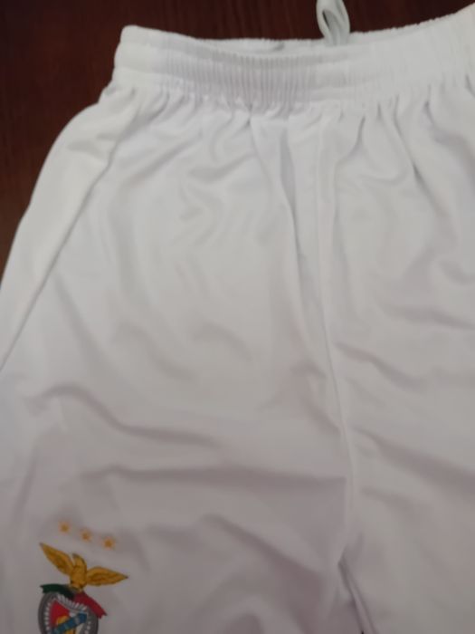 Calção do Benfica 7-8 novo na embalagem!