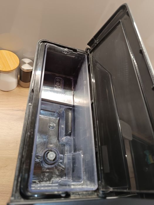 Ekspres automatyczny Saeco Incanto do kawy czarny