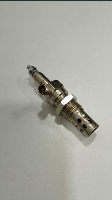 Свеча накала Свічка розжарення  Iveco Daily 2,8  FAST 500314583