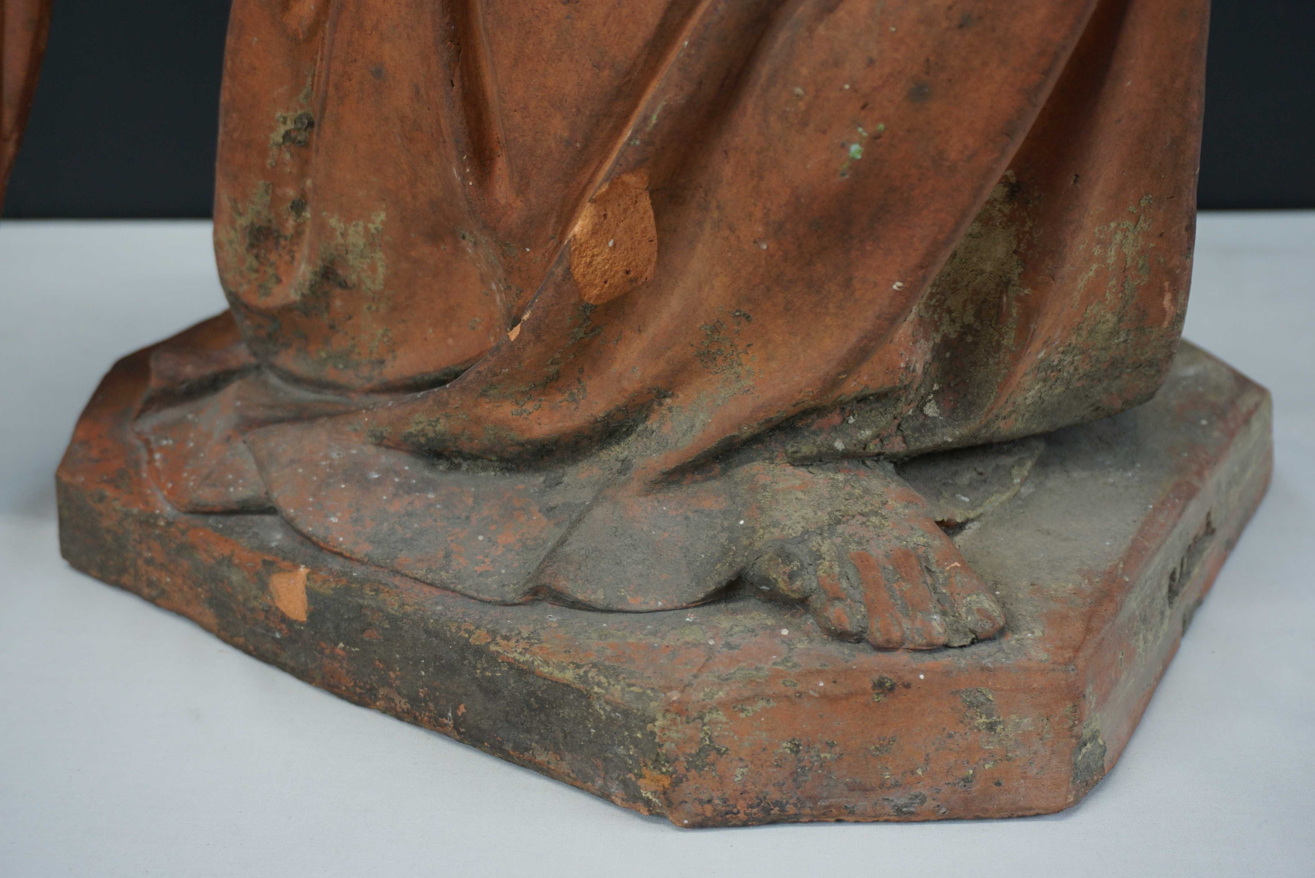 Anioł rzeźba figura terakota Gottlieb August Mönch Porajów Śląsk