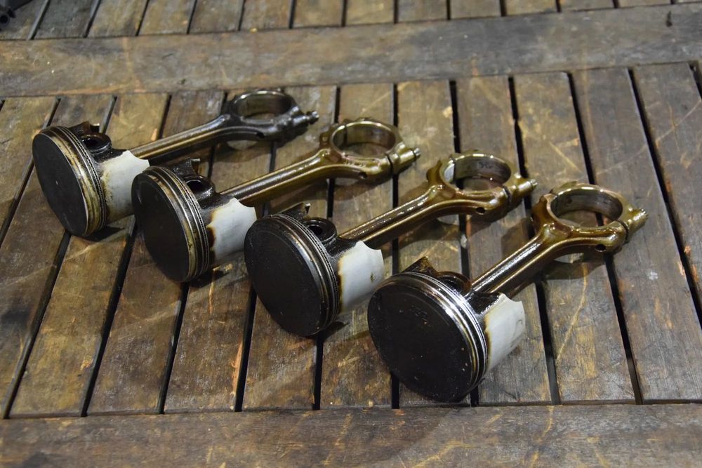 Mitsubishi COLT 6 Smart Forfour silnik 1.1 1.3 Tłok + korbowód 432