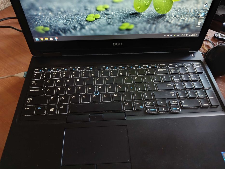 Dell Precision 3530 i7-8750H/Ram 32gb/SSD 750gd/Nvidia P600 4gb/UHD 1g