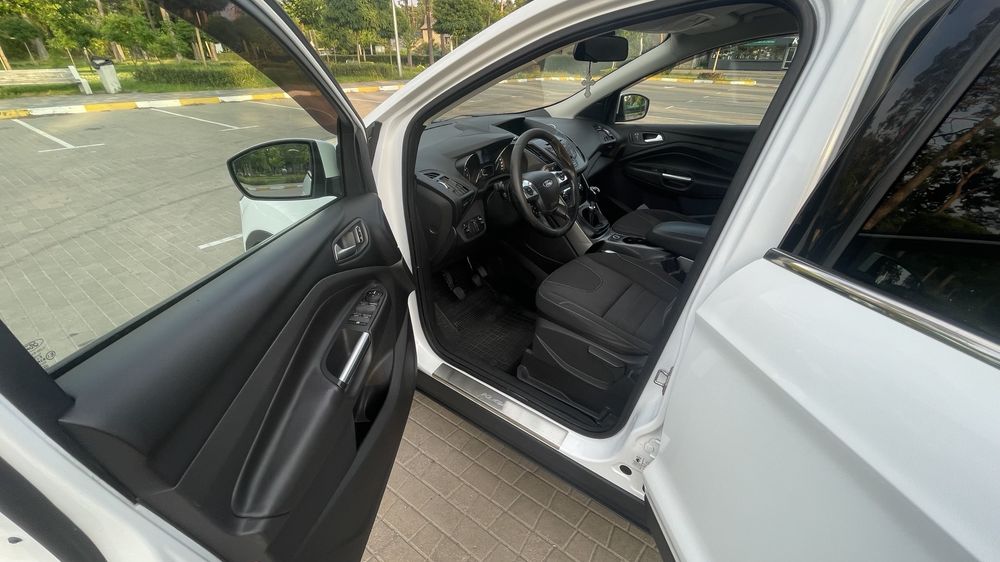 Продаж Fоrd kuga 2013 рік