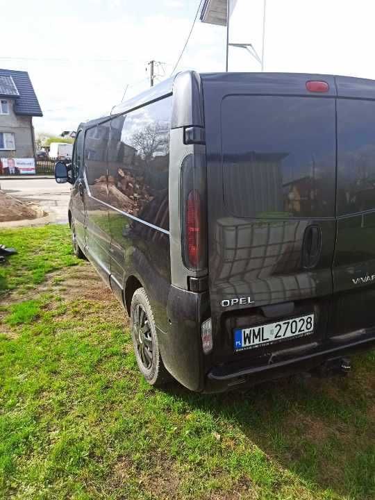 Opel Vivaro 2.5 CDTI  LONG