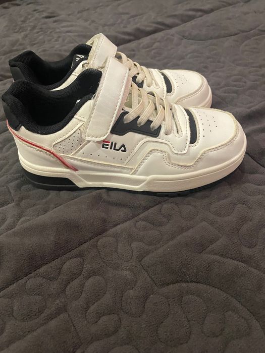 Продам кросівки на хлопчика