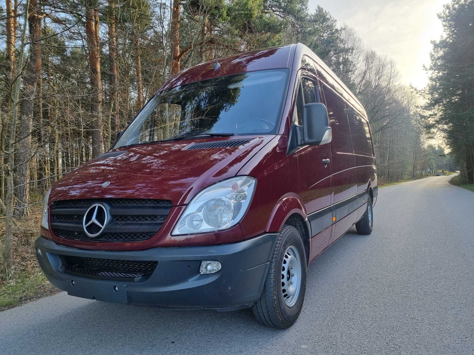 wypożyczalnia busów bez limitu wynajem autolawet lawet na 2 auta