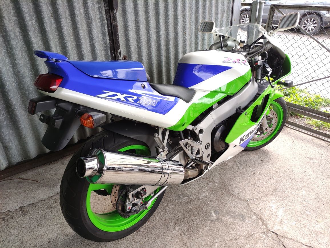 Kawasaki ZXR 750 ZX750J Superbike oryginalny stan i lakier RATY Transp