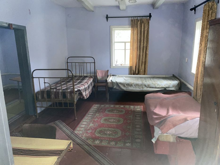 Будинок, асфальт, газ, інтернет