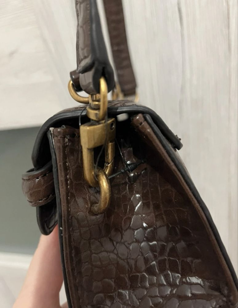 Guess bag crocodile print