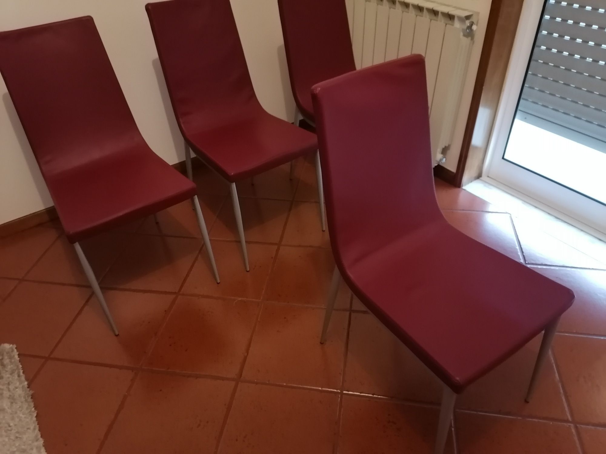 Cadeiras italianas em pele bomtempi