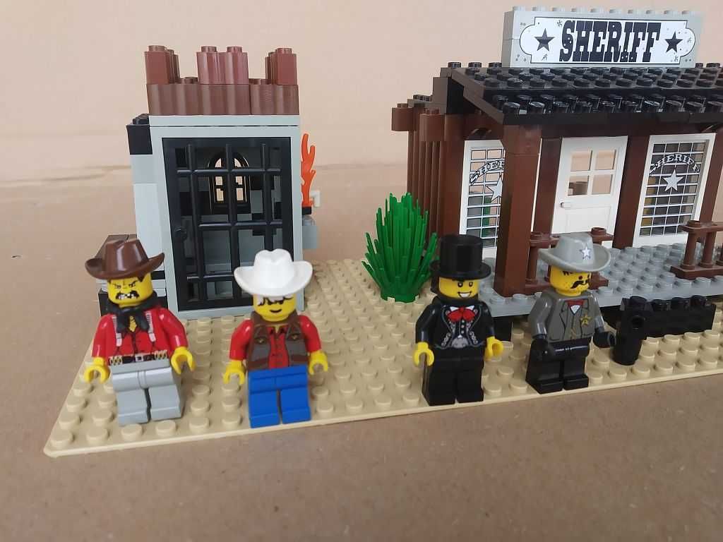 Lego 6755 Sheriff's Lock-up