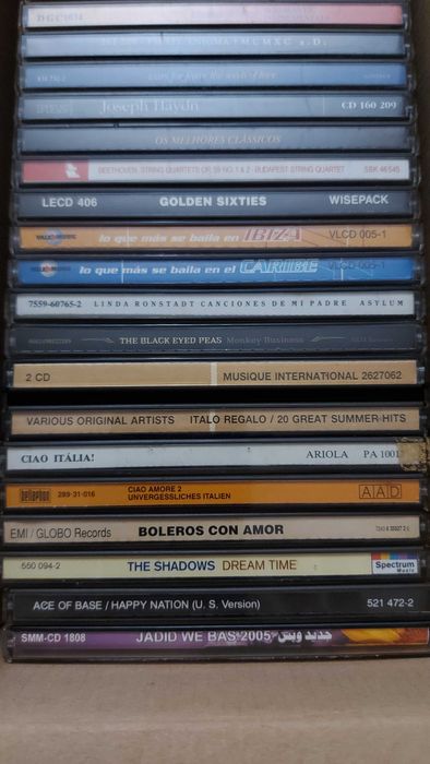 Colecção CDs variados - Aprox. 270 unidades