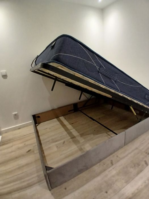 Mobilias usadas (7meses) em bom estado.