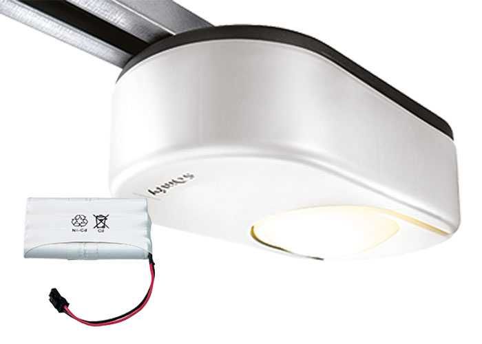 Brama garażowa segmentowa na wymiar z automatyką panel 60 mm gruby