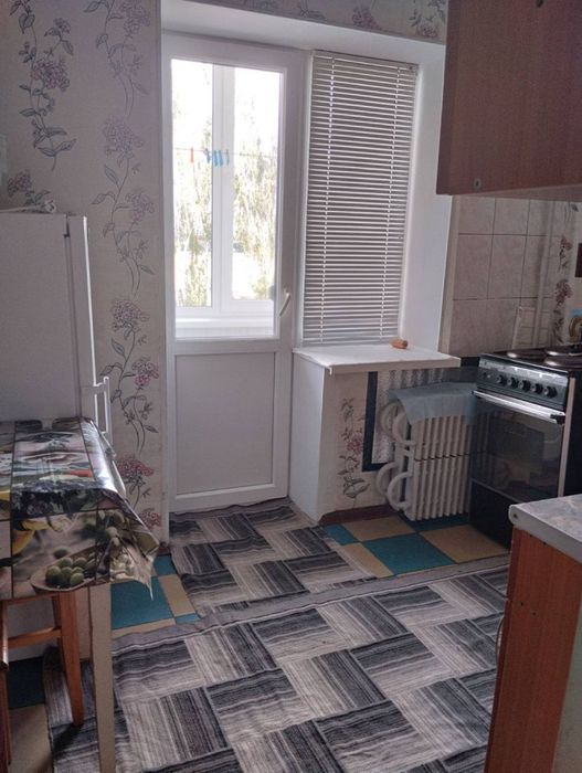 Продам 1 комнатную квартиру на Космосе