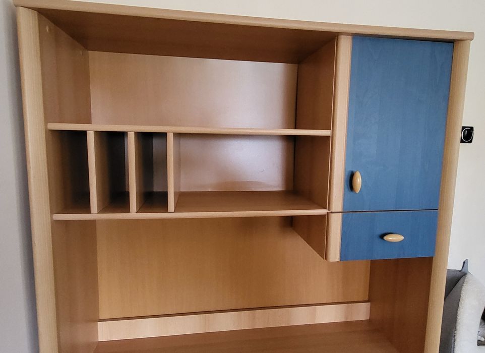 Стіл письмовий з надставкою