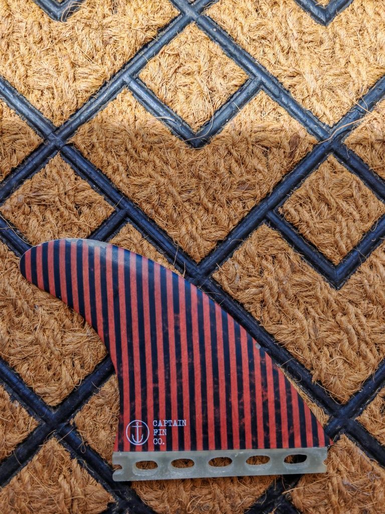 Quilha Captain Fin Co. Single Fin (Central) – Futures – Edição Rara