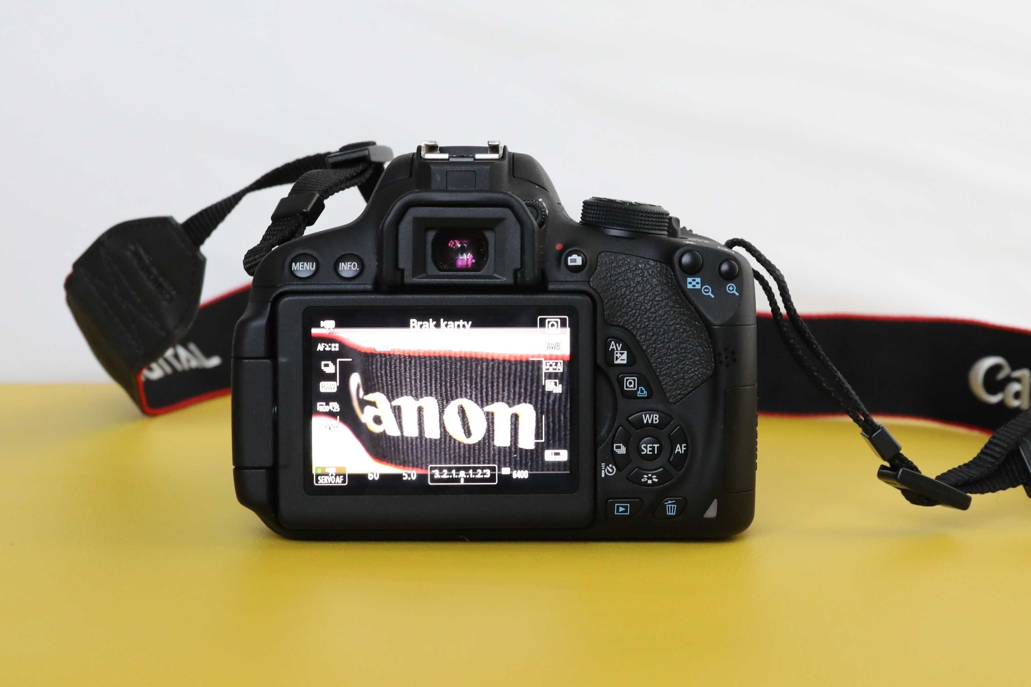Canon 700D + obiekt 18-55 STM TYLKO 2,4tys zdjęć! SUPER Stan! Komplet!