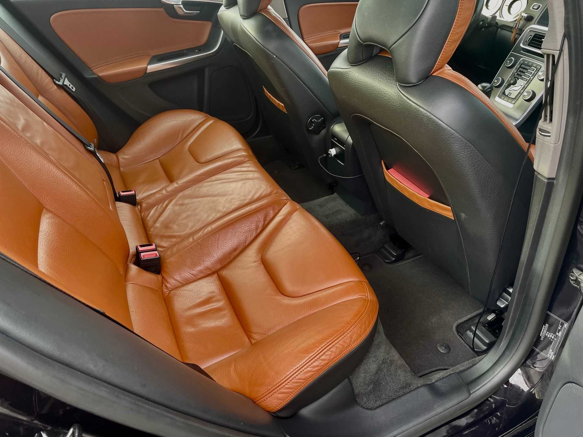 Volvo S60 2.4 D5 205 | | Pakiet HEICO !!