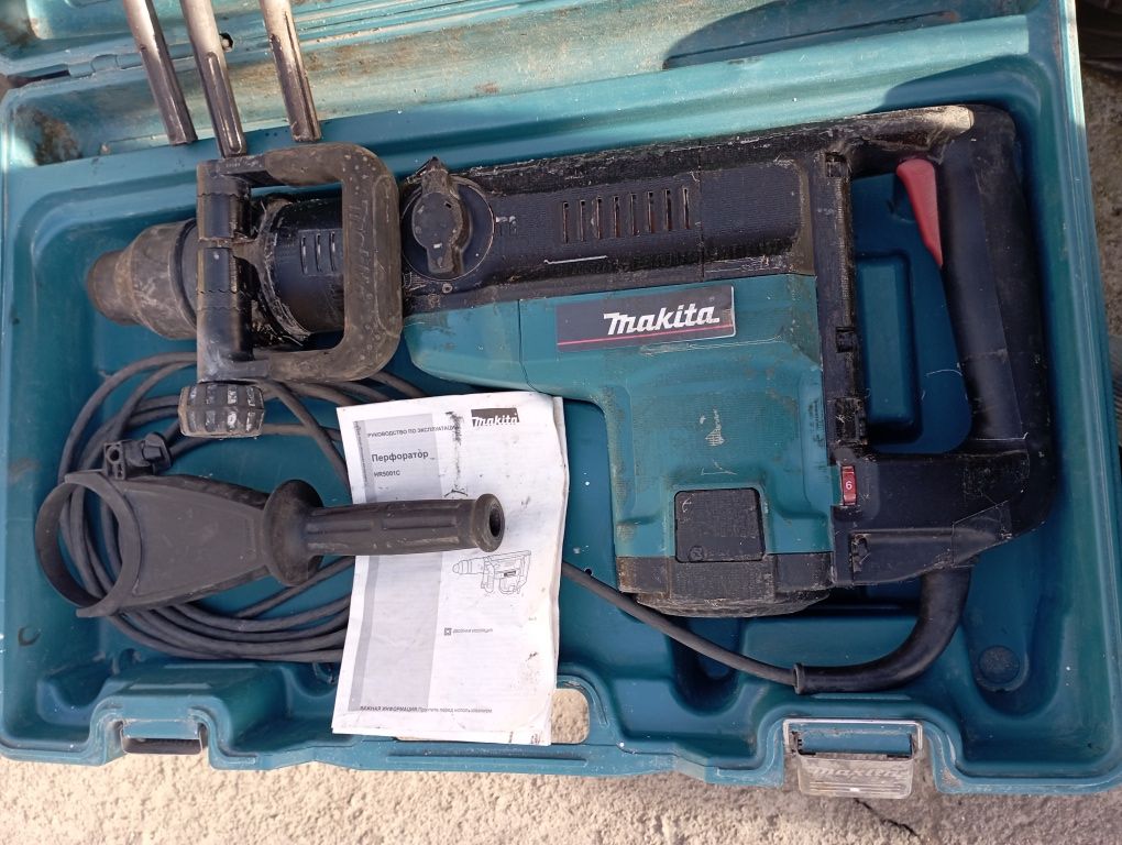 Перфоратор, відбійник Makita HR5001C