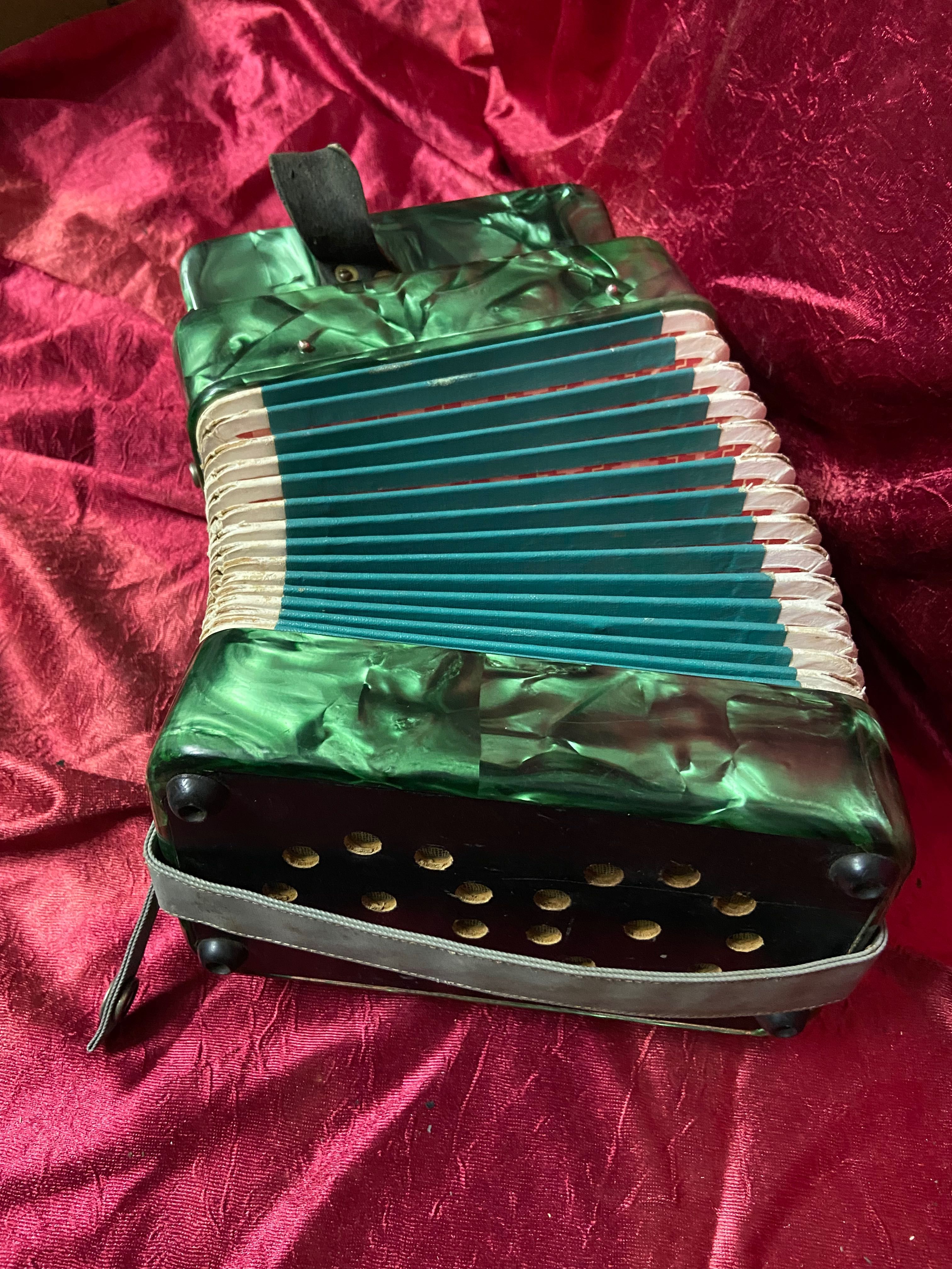 Acordeão Accordion antigo