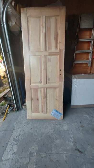 Drzwi drewniane wewnętrzne 75cm