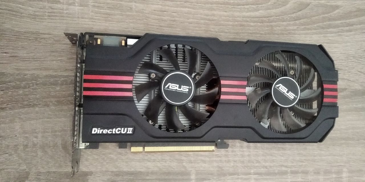 Видеокарта   GTX560 1GB 256 бит