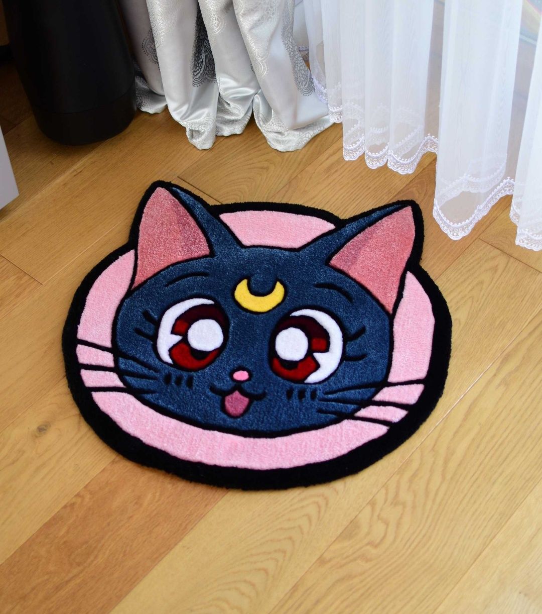 Dywan ręcznie robiony - kot Luna CZARODZIEJKA Z KSIĘŻYCA (Sailor moon)