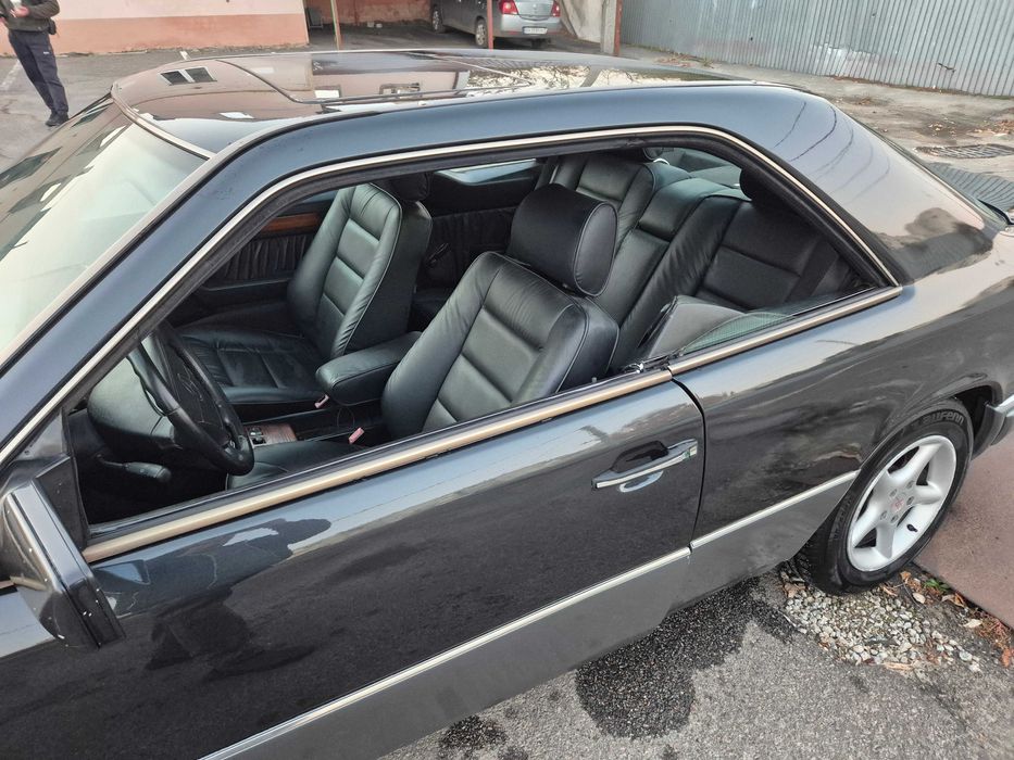 Mercedes 124 Купе в гарному стані
