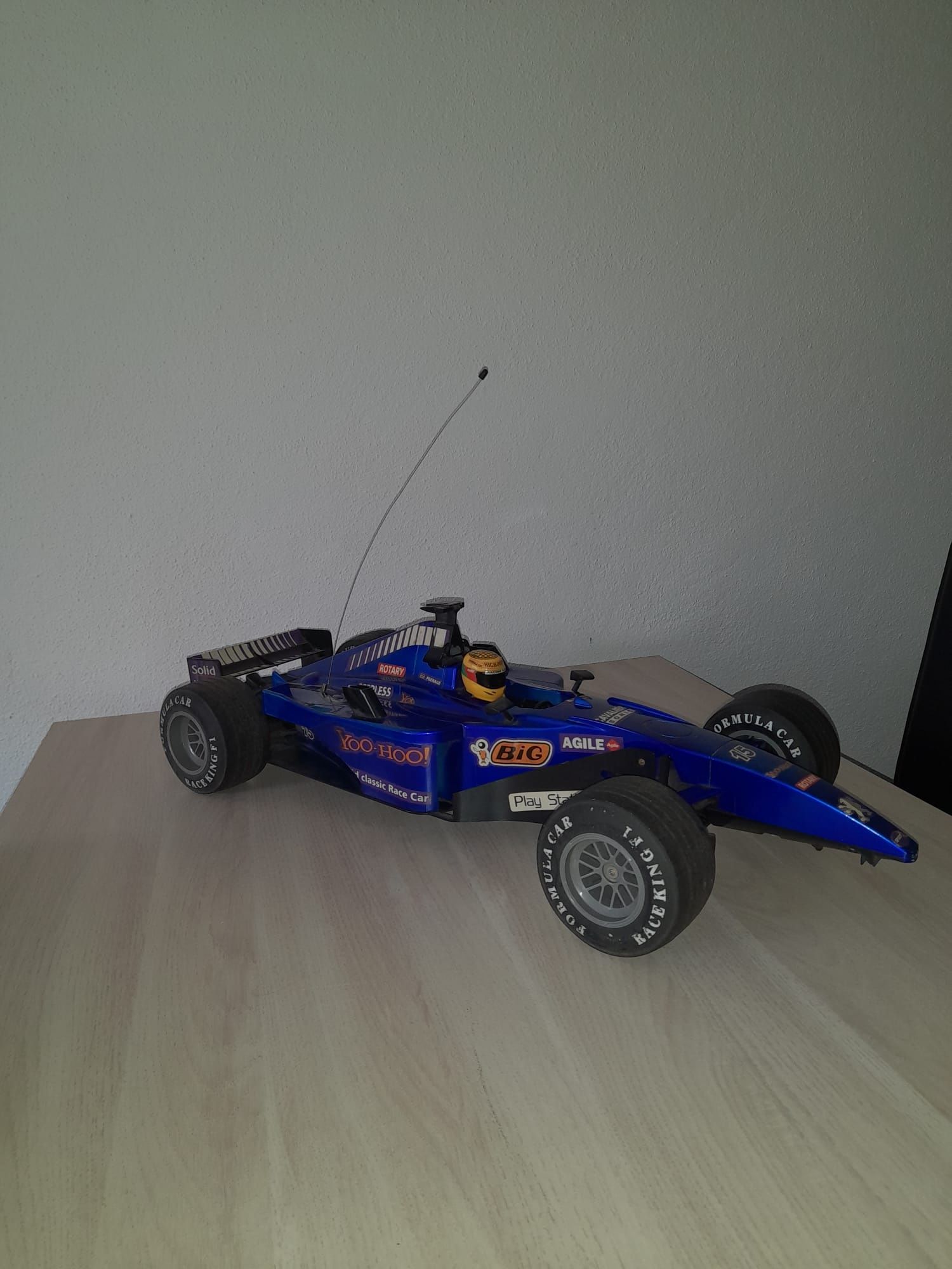 Carro Brinquedo/ Decoração Grande Fórmula 1 ( 85cm comprimento)