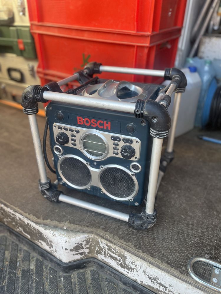 Колонка радіо Bosch GML 24 V-CD PROFESSIONAL