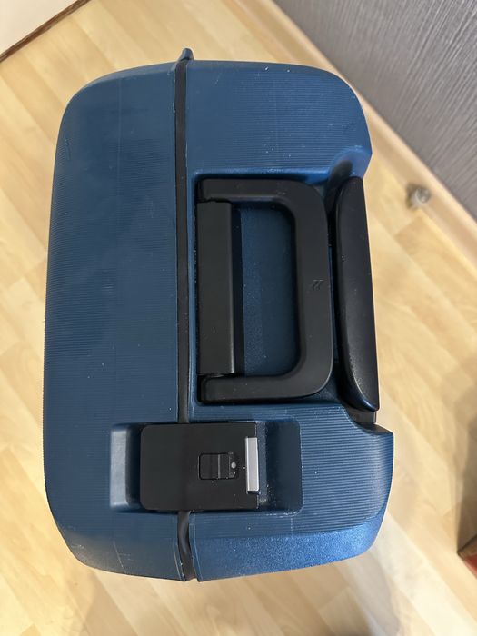 Синя валіза «lojel»