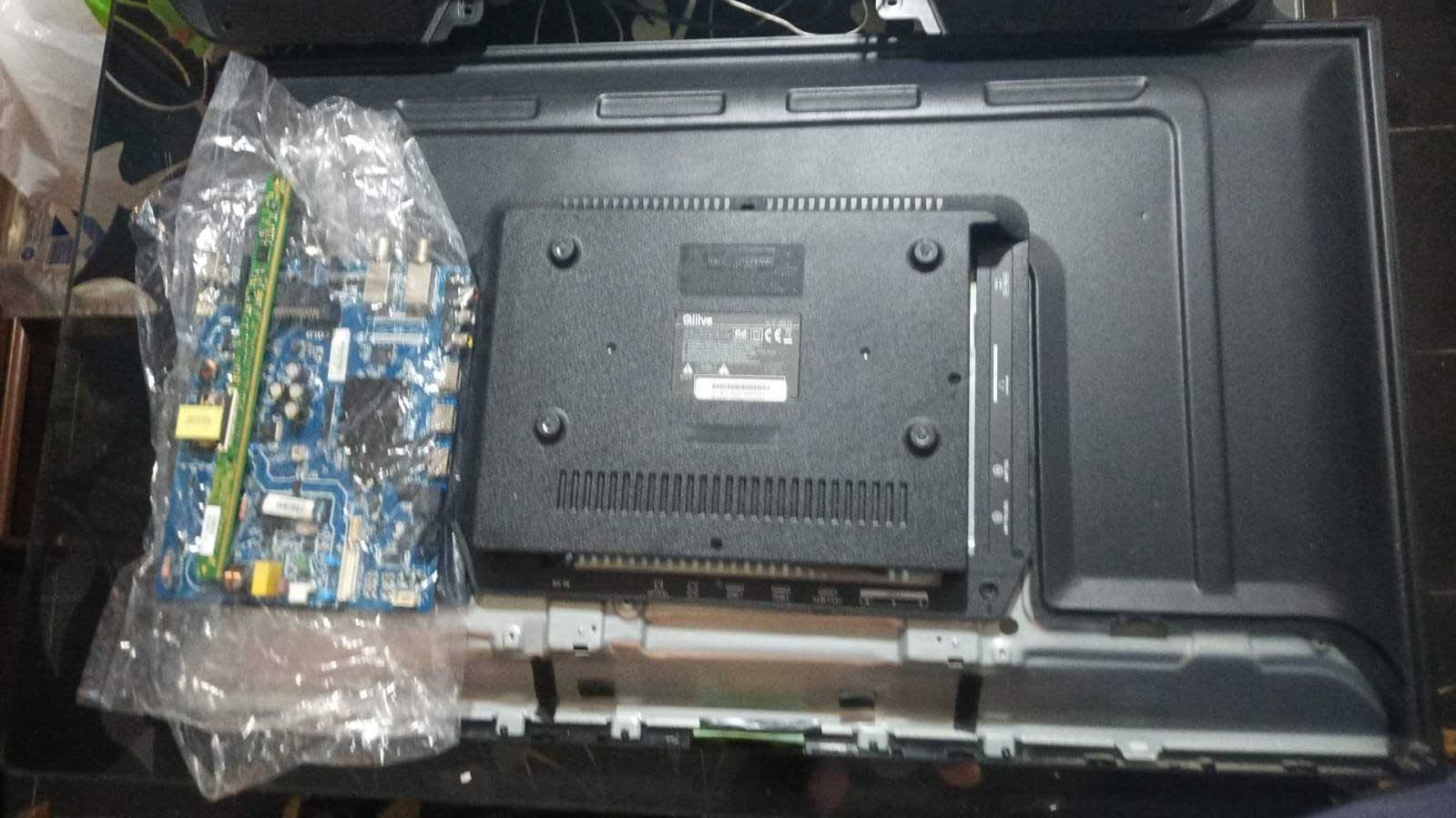 Peças Tv ; qilive 32 pol