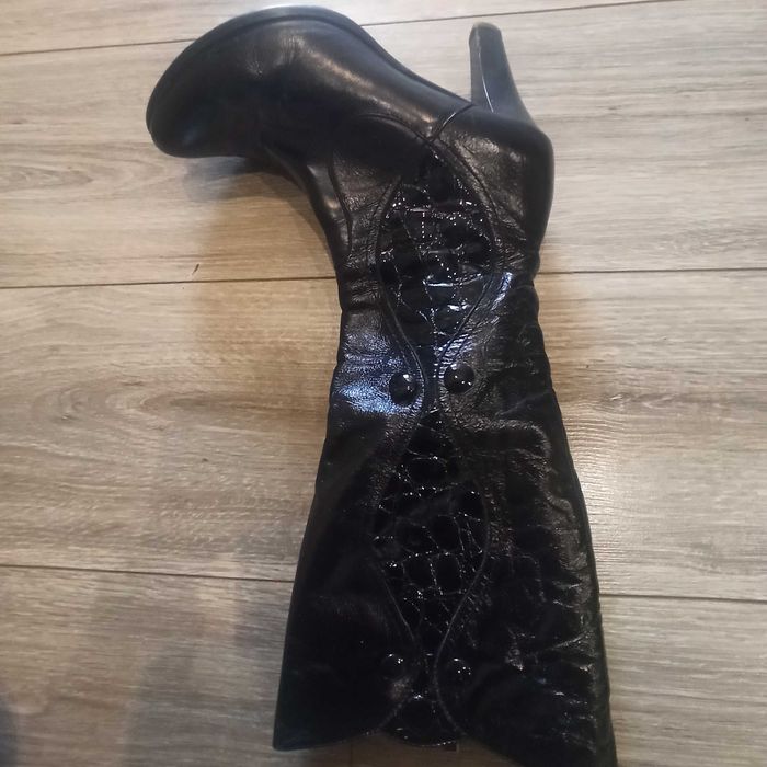 Осінні сапоги жіночі