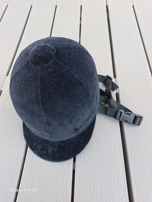 Boné de cavaleira/o