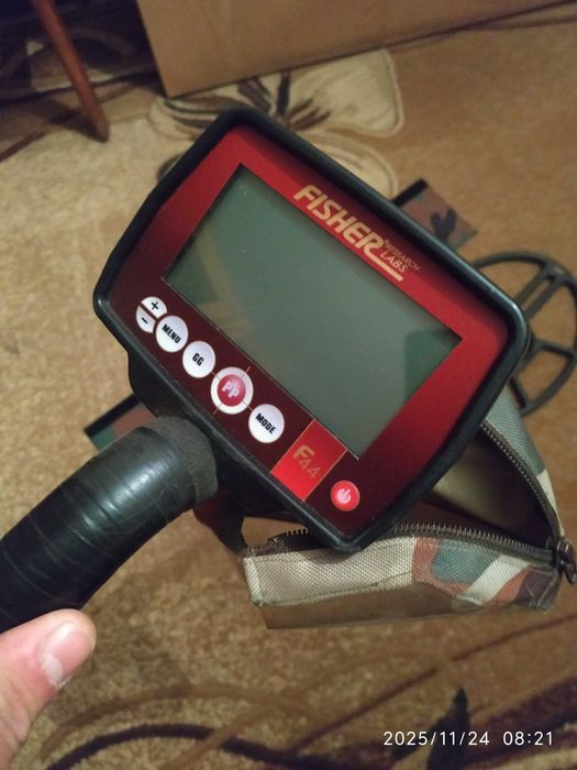 Продам Фишер Ф44 с "глубинкой"