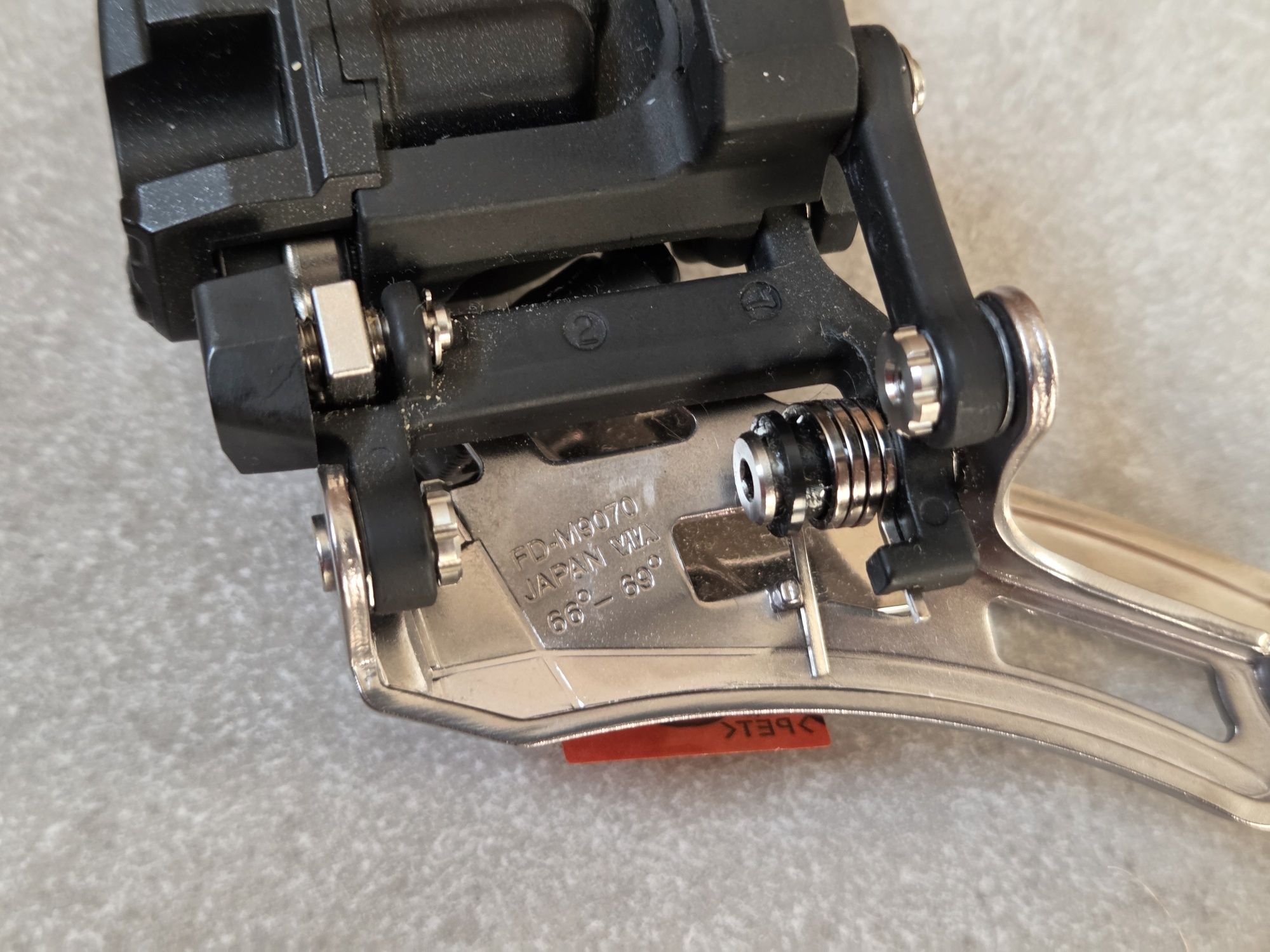 Przerzutka przednia Shimano XTR FD-M9070 Di2 nowa
