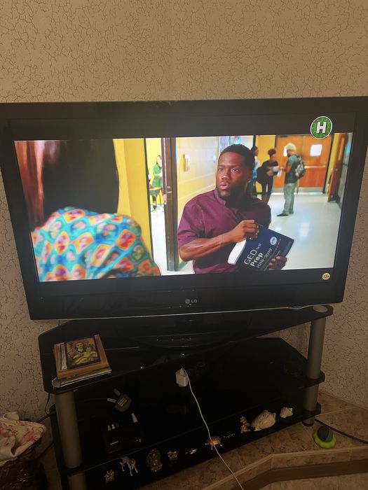 TV LG hdmi 42 дюйма