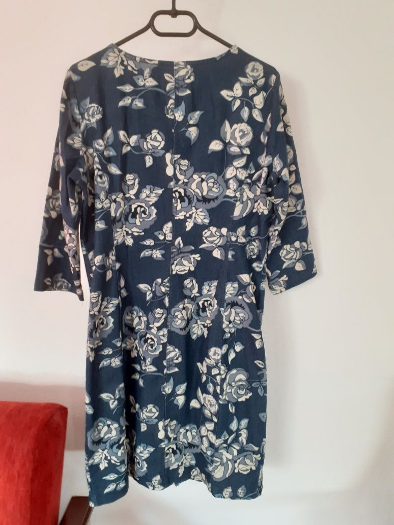 Sukienka jeansowa 44